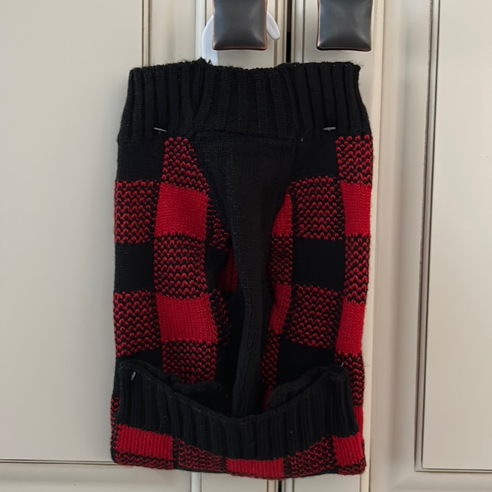 NWT Buffalo Red Black Plaid Pet Knit Dog Sweater Med 12” Length 100% Acrylic - Picture 4 of 7